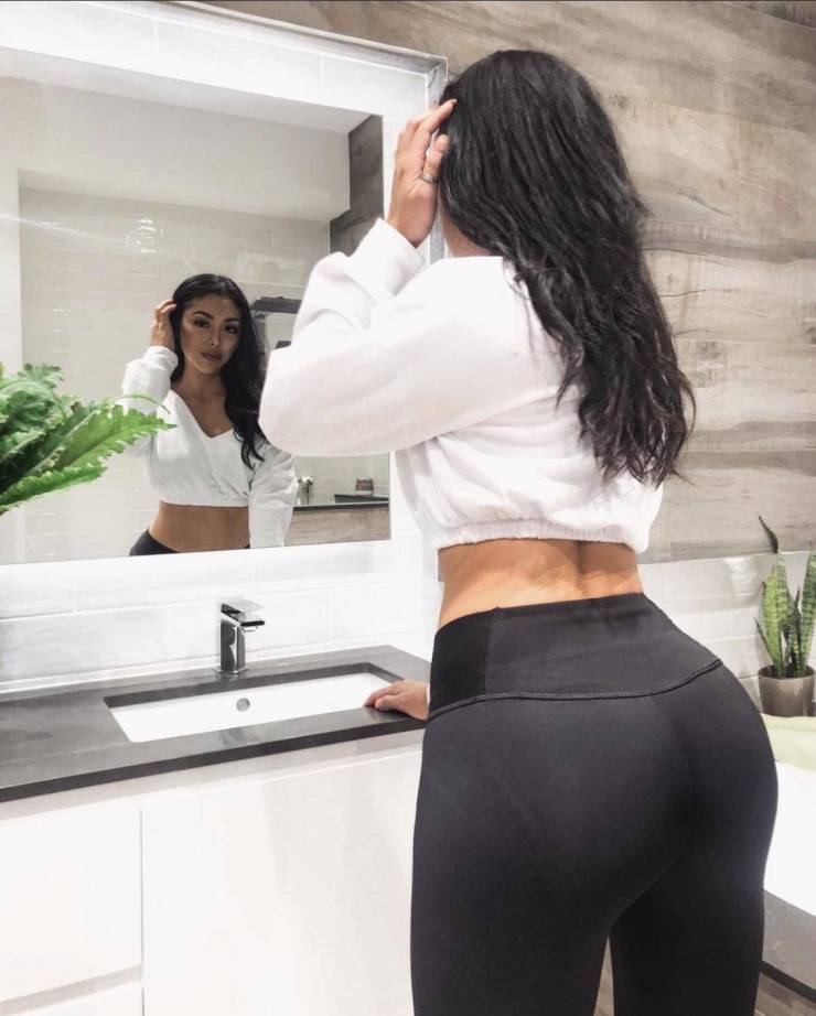 Yoga Pants Leave Nothing to the Imagination