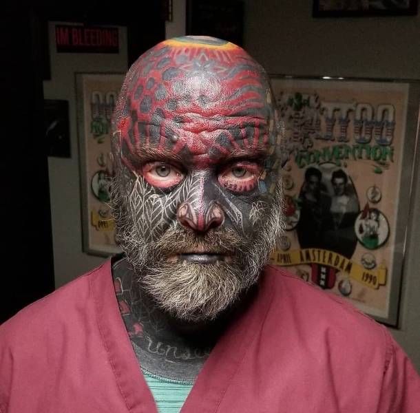 Freaks! Freaks Everywhere!