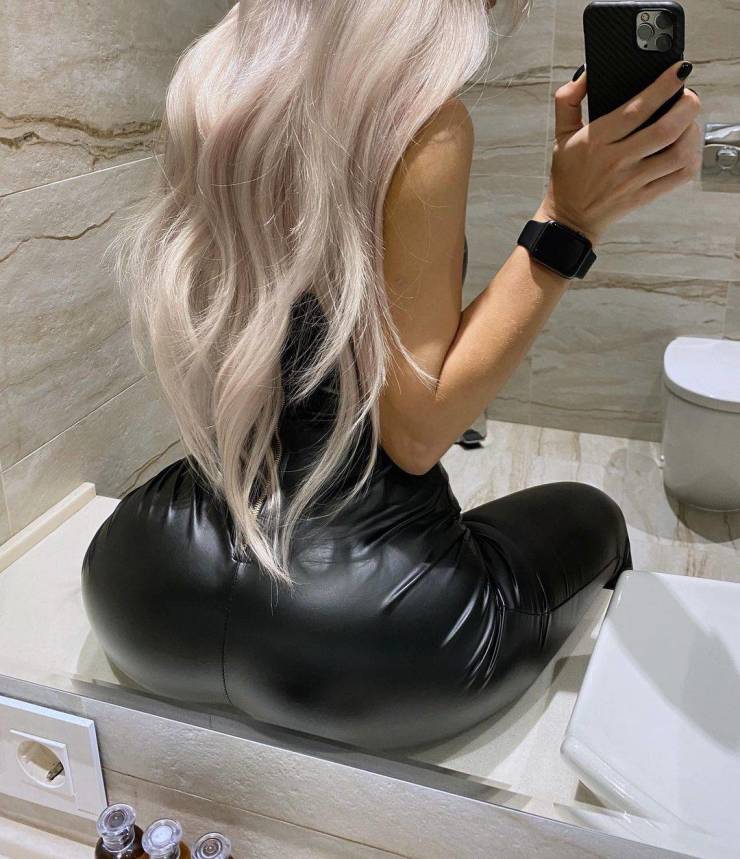 Look At Those Mirrors!