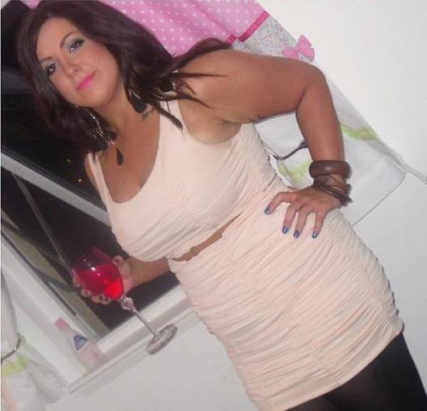 British Woman Becomes A Fitness Fanatic After Losing Over 50 Kilos Of Weight