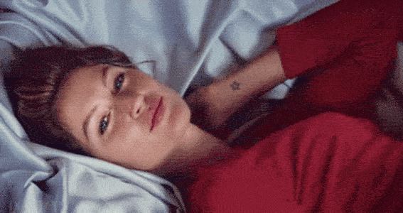 Super-GIFs With Gisele Bündchen