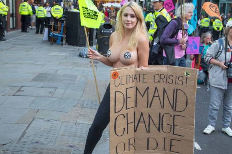 This Is How They Protest In London