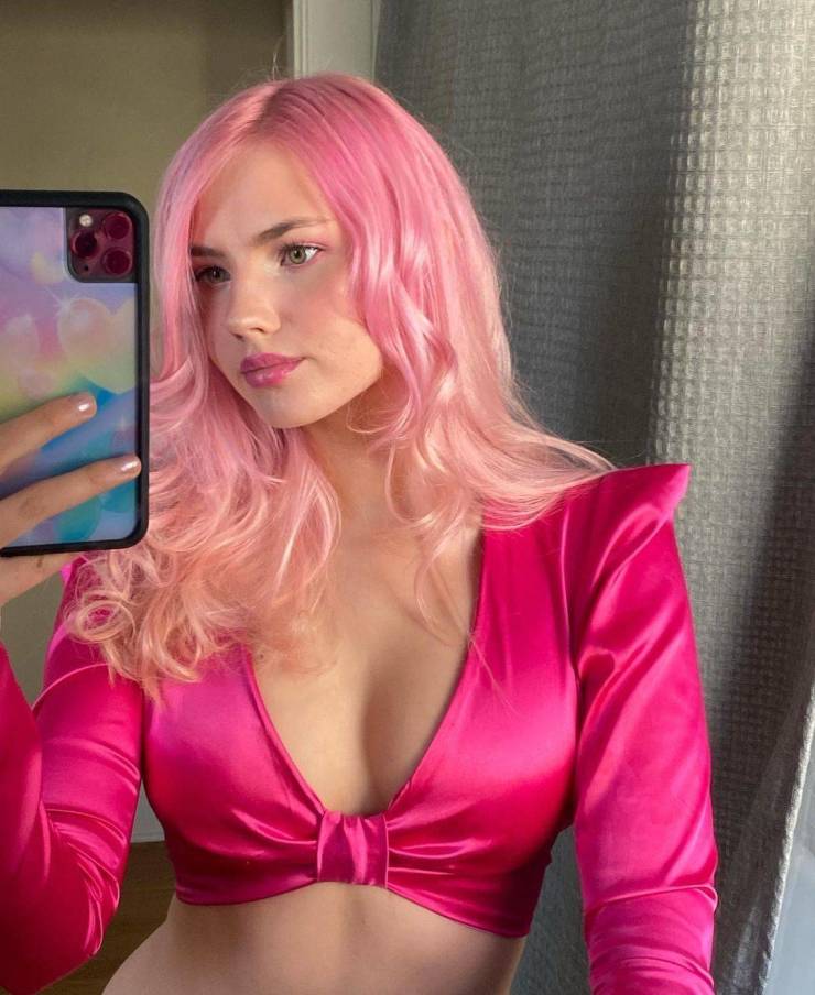 Hot Girls With Neon Hair