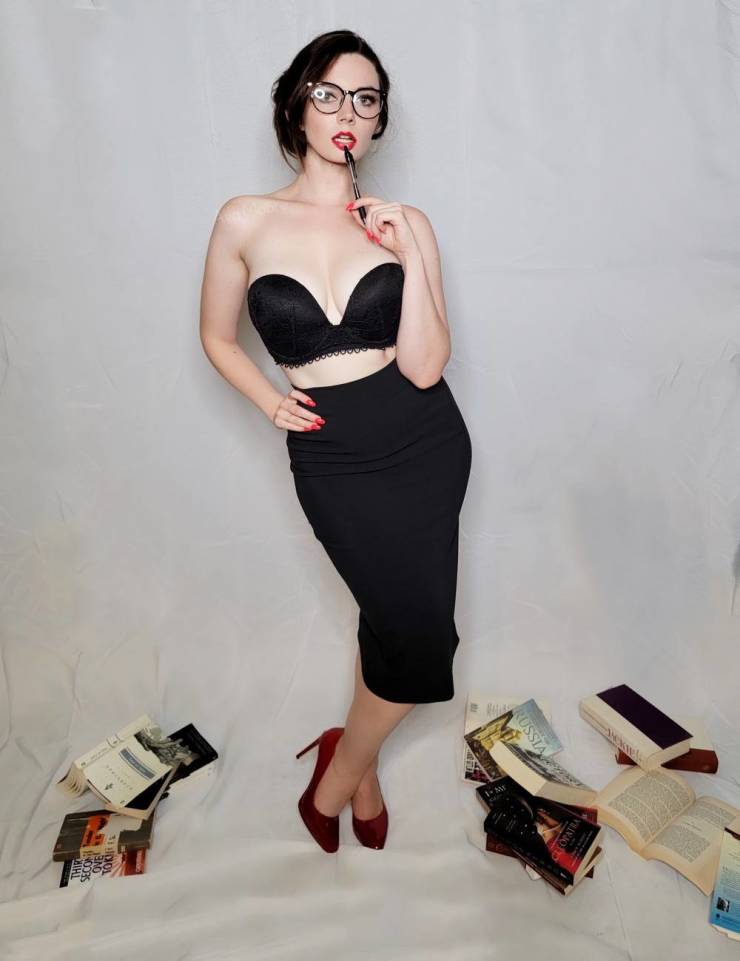 Enjoy The Brunette Beauty!