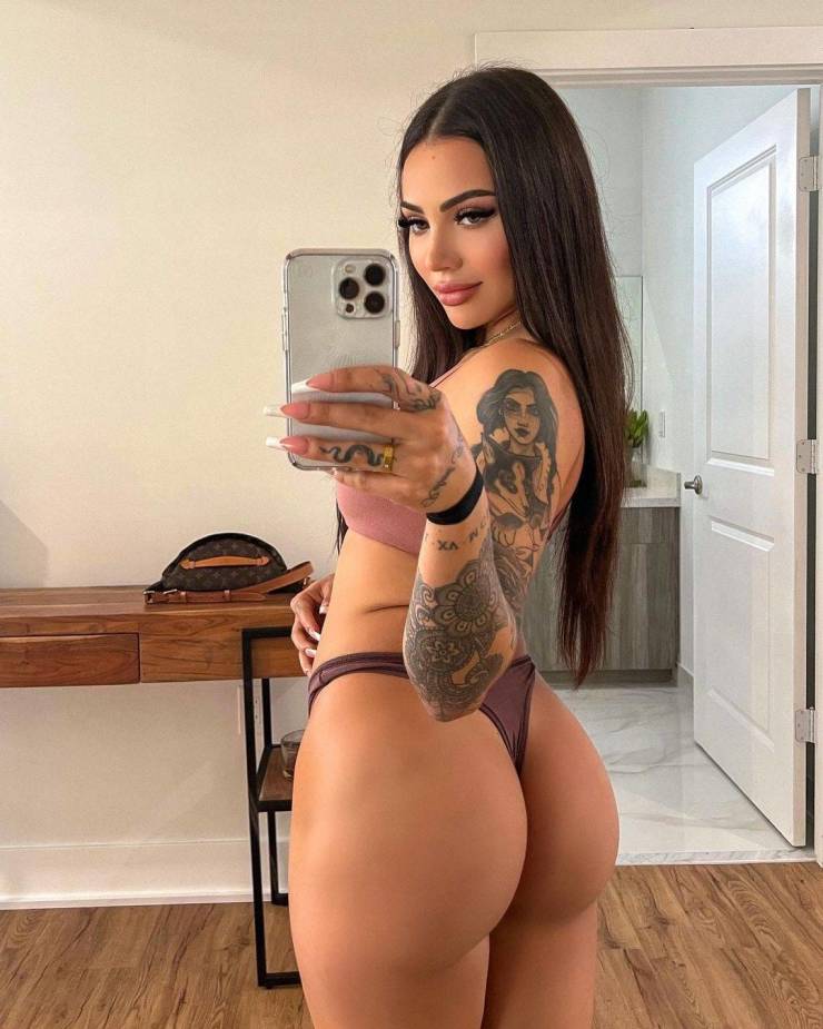 Look At Those Sexy Backs!