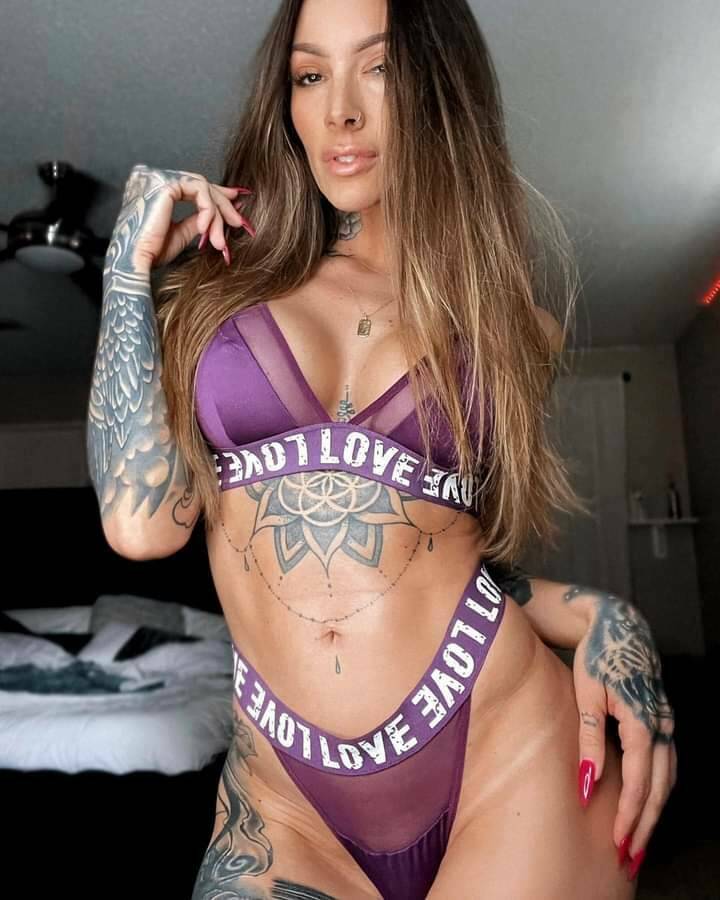 Tattooed Hotness!