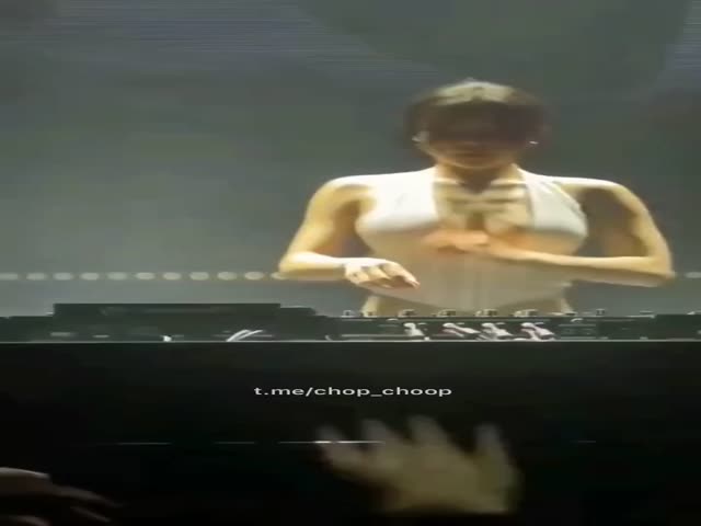 This Party Looks Rad!