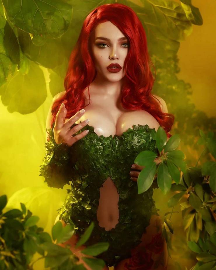 Wanna See Some Sexy Cosplays?