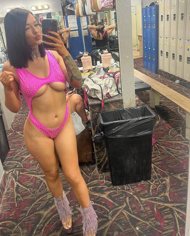 Stripper Locker Room Selfies