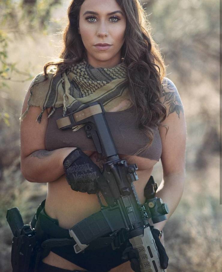 Big Guns And Sexy Girls