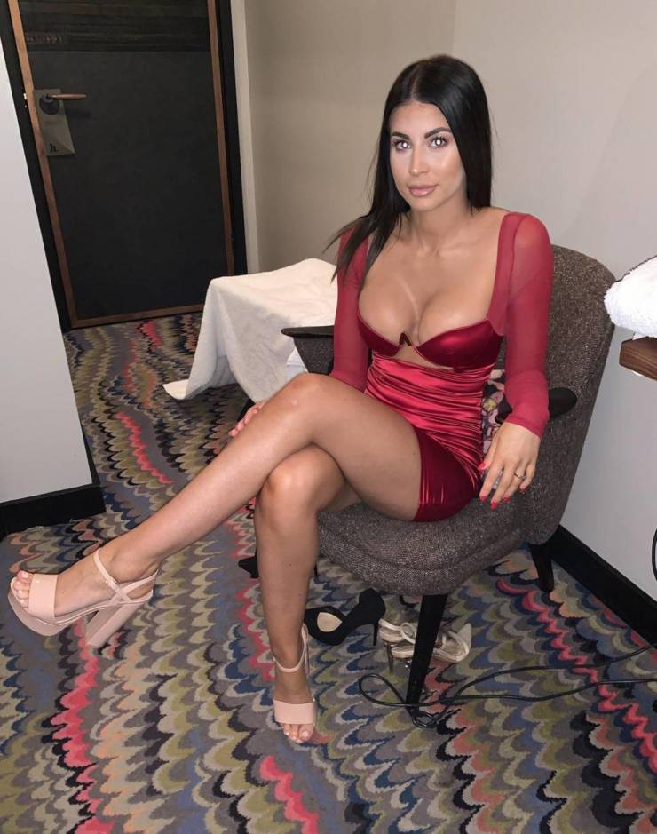 Red Hot Sexy Dresses