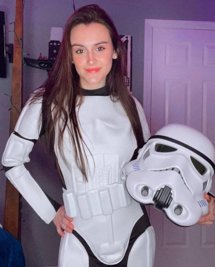 Cosplay? No, Sexy Cosplay!