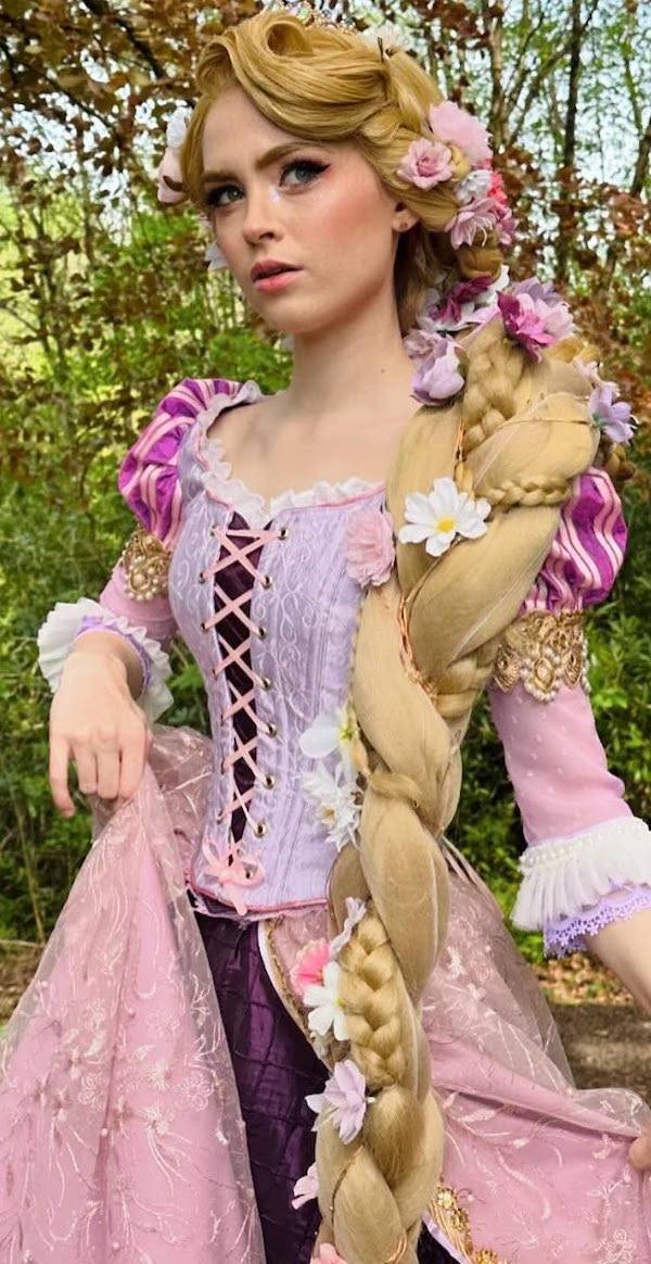 Cosplay? No, Sexy Cosplay!