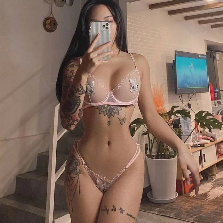 These Selfies Are Real Spicy!