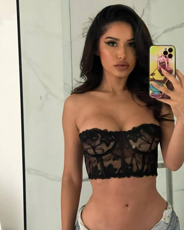 These Selfies Are Real Spicy!