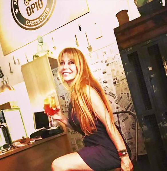 The Naked Body Of This 64-Year-Old Actress Surely Looks Impressive, But Is It Real?