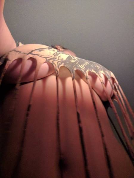 Get Ready For Some Tasty Underboob Pics