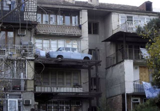 If You Visit Russia, Check The Balconies First