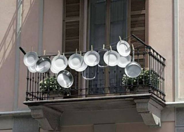 If You Visit Russia, Check The Balconies First