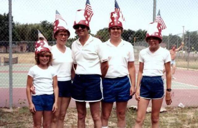 Weirdest Family Photos Discovered