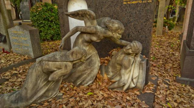 These Statues Will Send Chills Down Your Spine