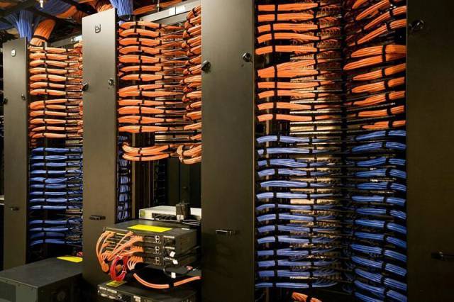 Cable Porn Is Weirdly Satisfying