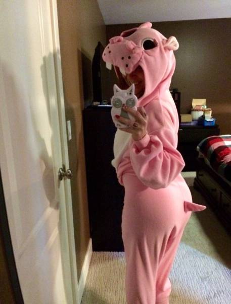 Goofy Girls Are The Best Kind Of Girlfriend