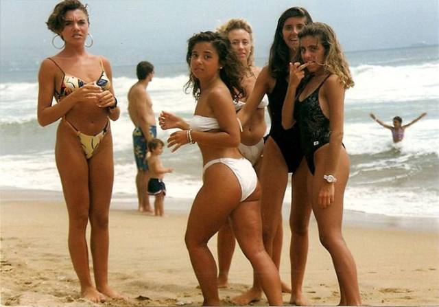 Chilean Beaches Were Hot In 1980s As Well!