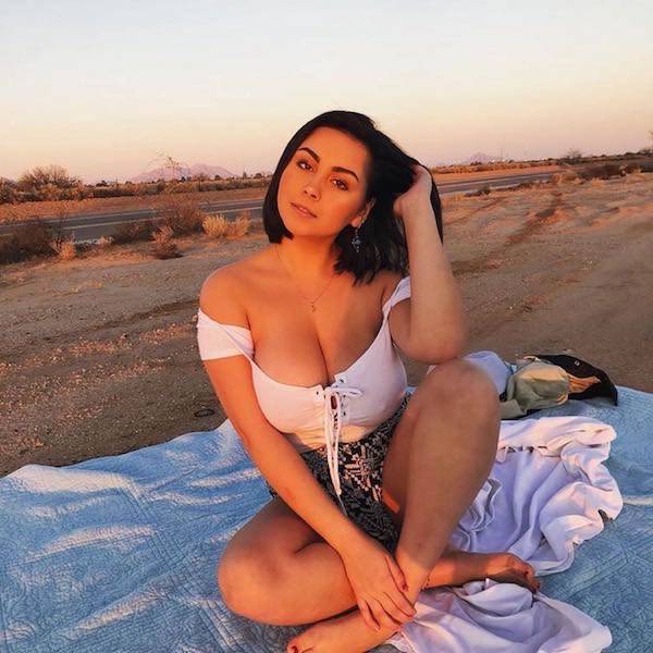 All Boobs – Zero Bras!