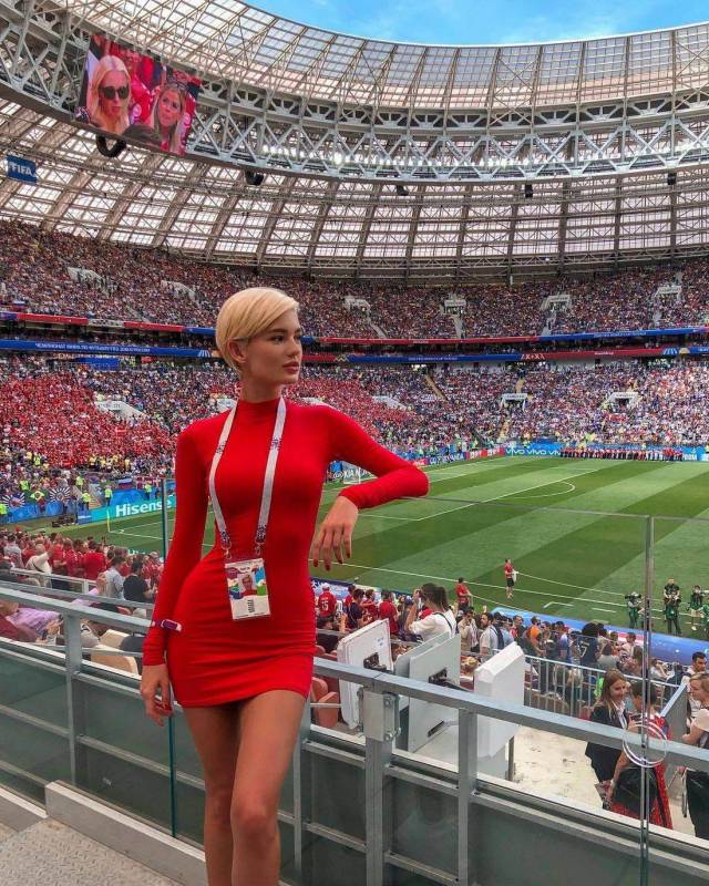 Oh My, Those Tight Dresses