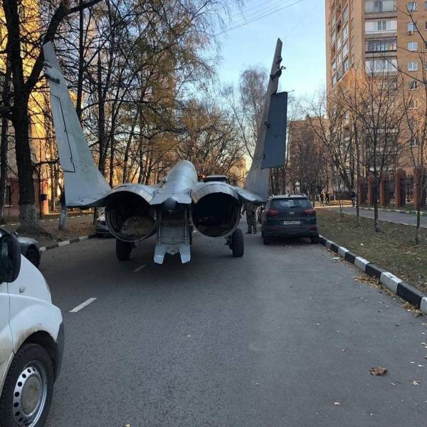 Hard-to-explain WTF Photos