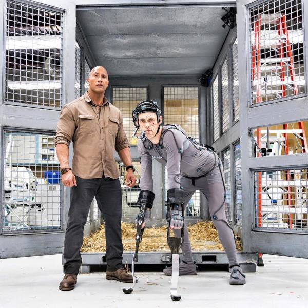 Behind-The-Scenes Shots Show The Secrets Of Hollywood Hits