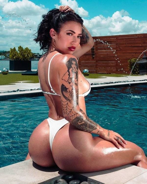 Wet Girls Are The Pinnacle Of Summer