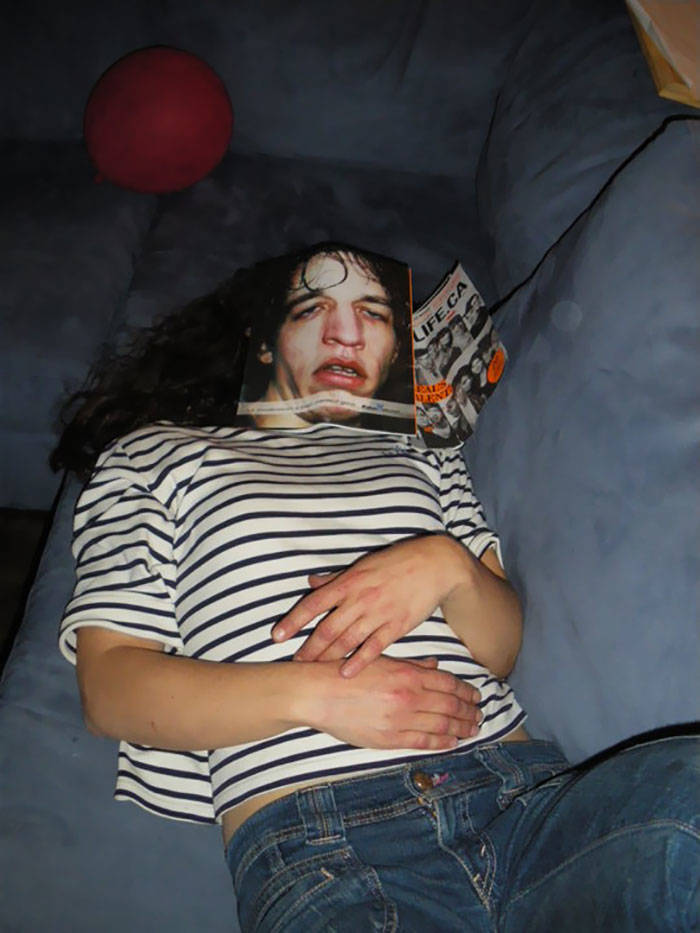 Hilarious Times People Were Caught Sleeping