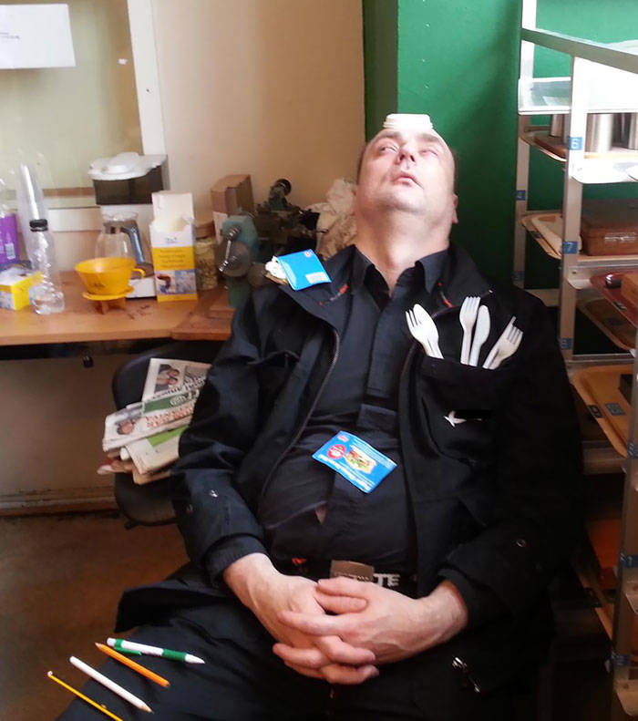 Hilarious Times People Were Caught Sleeping