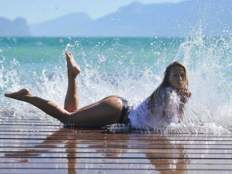 Caution! Very Wet Girls!