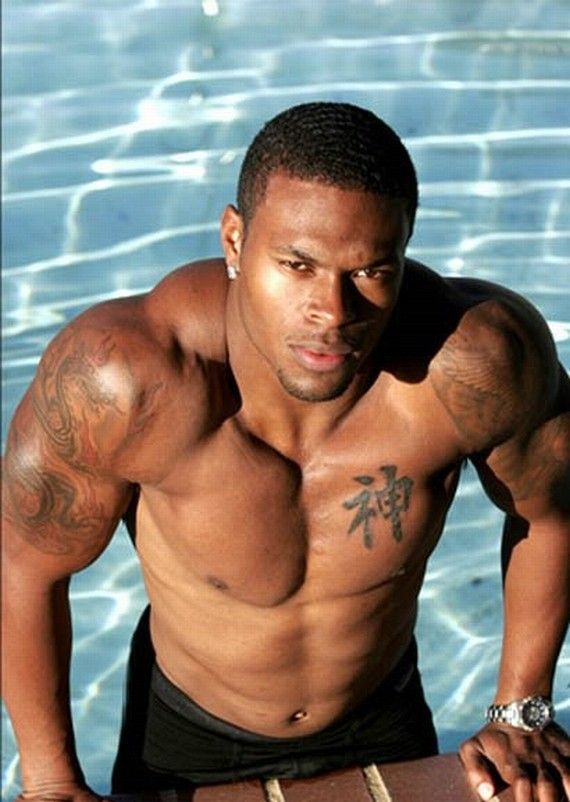 Special women: Hot men for St. Valentine’s Day (57 pics)