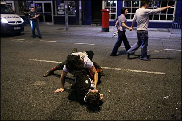 Nightlife in United Kingdom (40 pics)