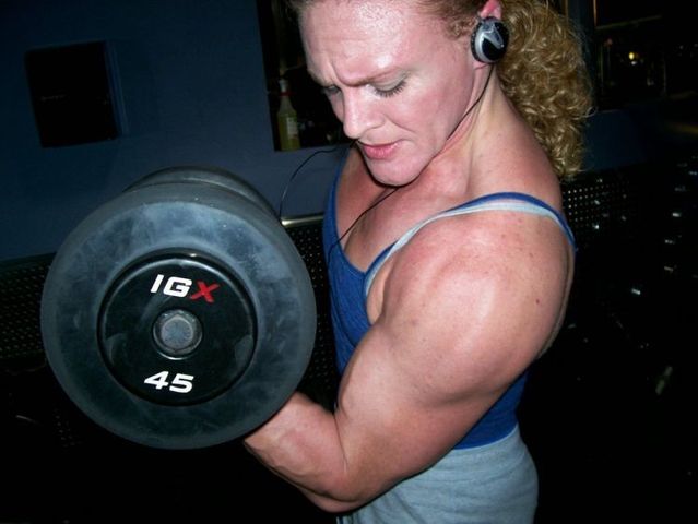 Blonde with green eyes (24 photos)