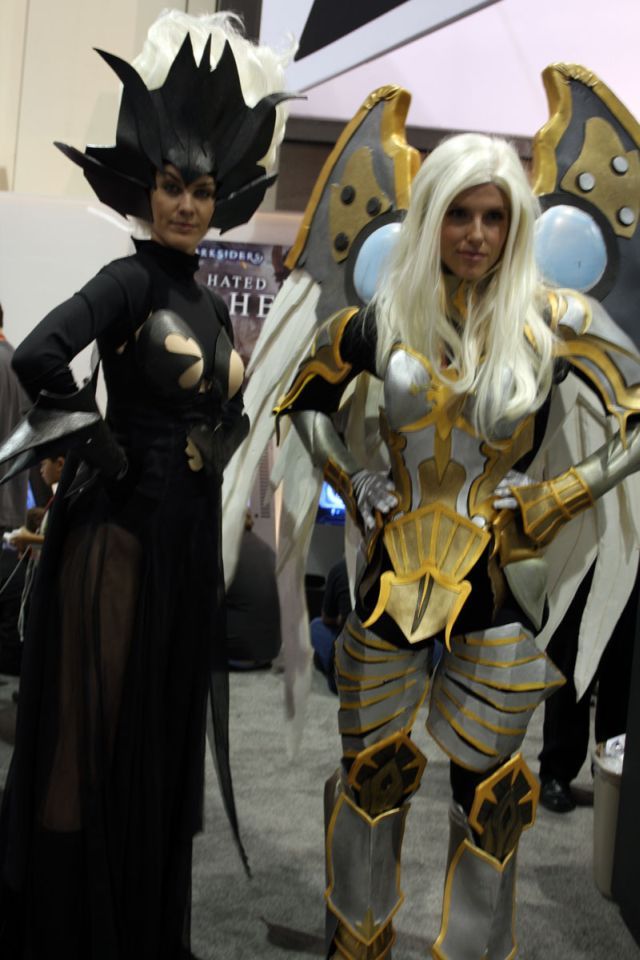 The girls at Comic-Con 2009 (42 pics)