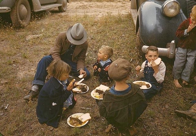 Life in the USA in the first half on the 20th century (61 pics)
