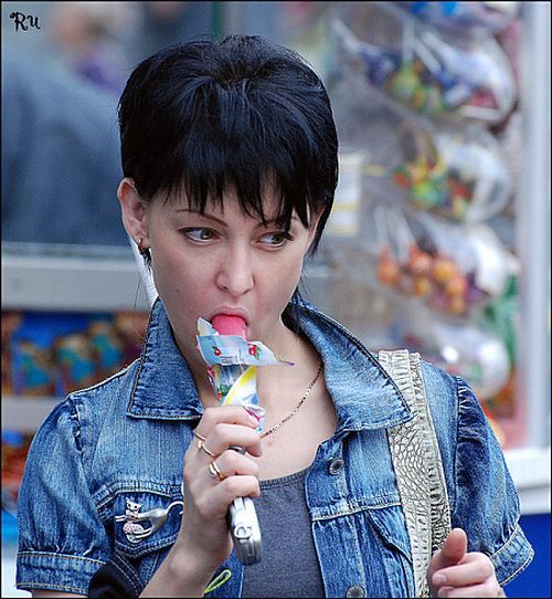 Girls are a sweet tooth (23 pics)