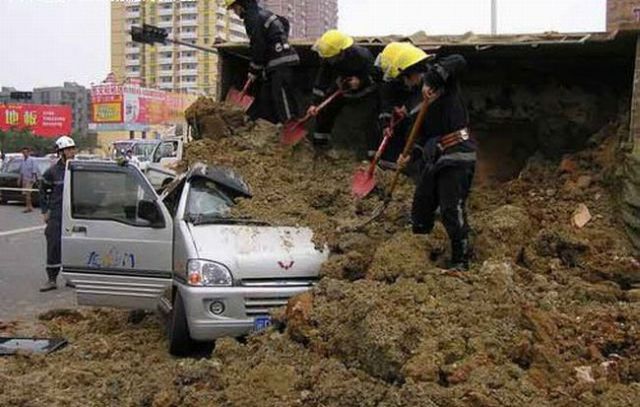 Only in Asia (145 pics)