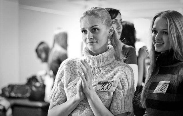 Casting Call (38 pics)