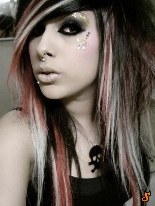 Do Emo Girls Appeal You? (75 pics)