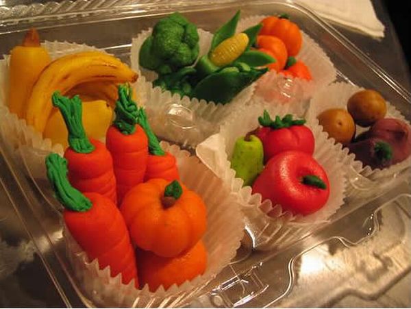 Amazing Cakes that Look like Real Food (9 pics)