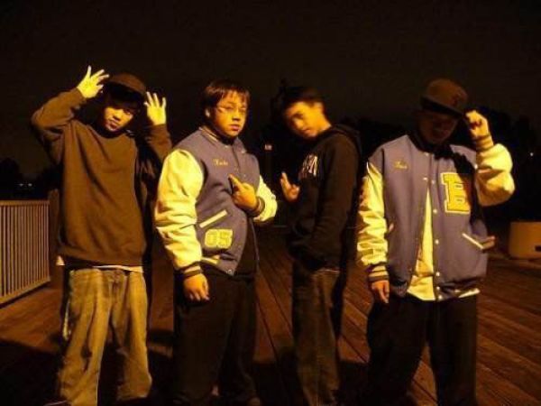 Internet Gangstas&hellip; (45 pics)