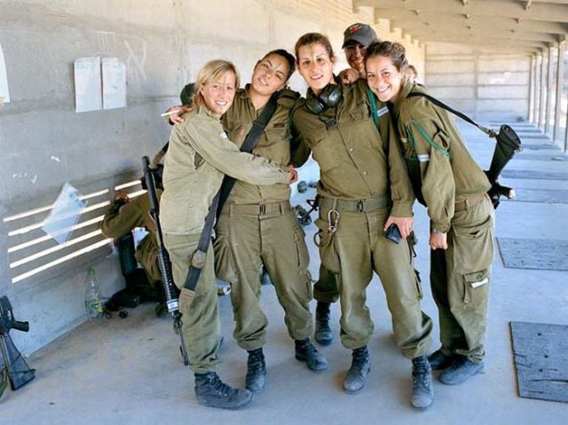 Israeli Military Girls (67 pics)