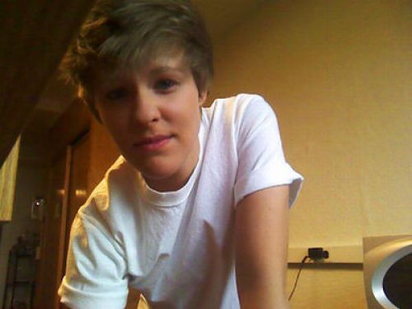 Is It Justin Bieber or a Lesbian Looking Like Him? (25 pics)