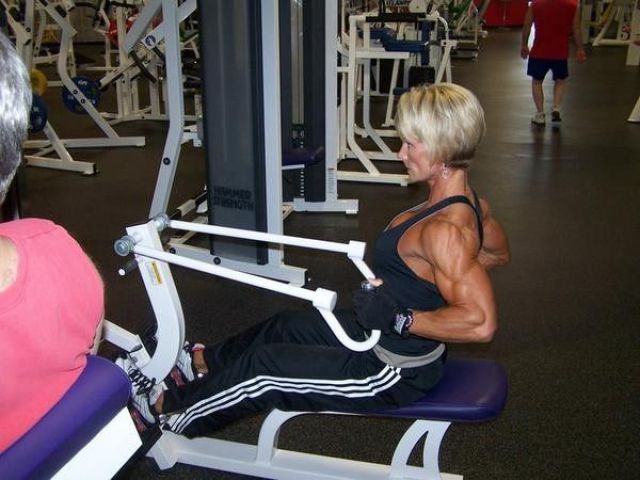 Female Terminators (69 pics)